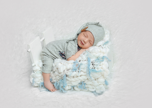 Ньюборн позировка